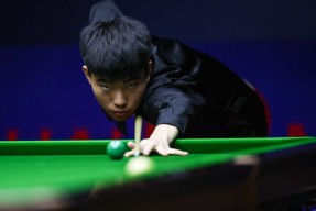 JackeyLove在巴塞罗那比赛中关键助攻，精彩发挥引发热议！的简单介绍9体育