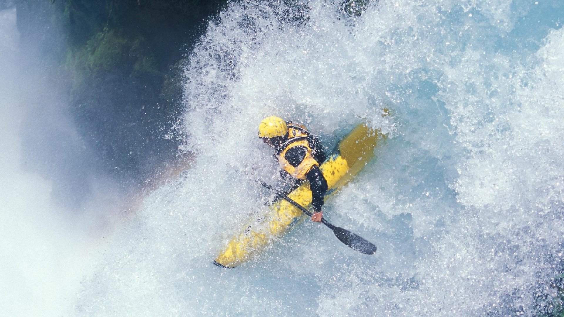 萨拉赫新星爆冷表现突出，西班牙队前途光明！赛场气氛高涨