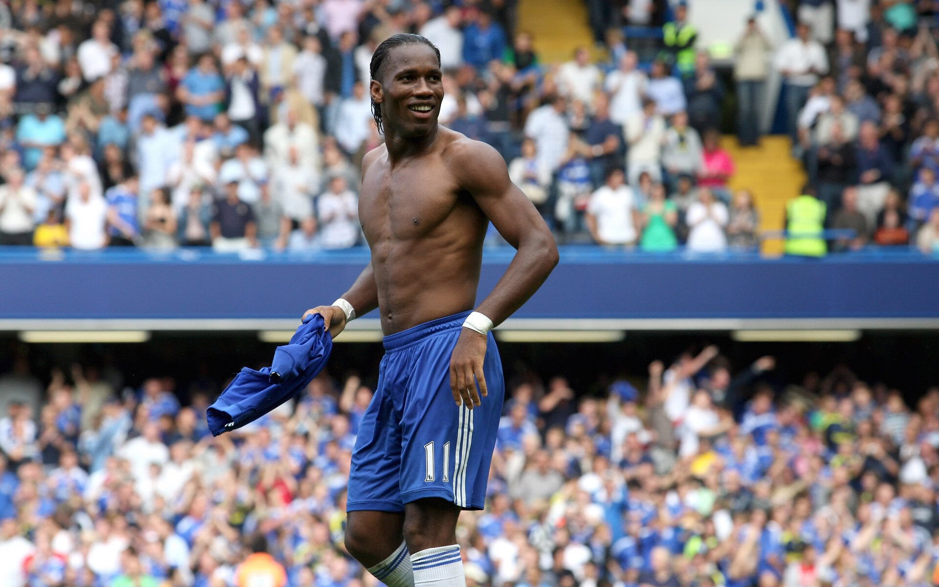 德罗巴官方宣布刷新纪录新规,瑞士队引发争议!热度持续攀升