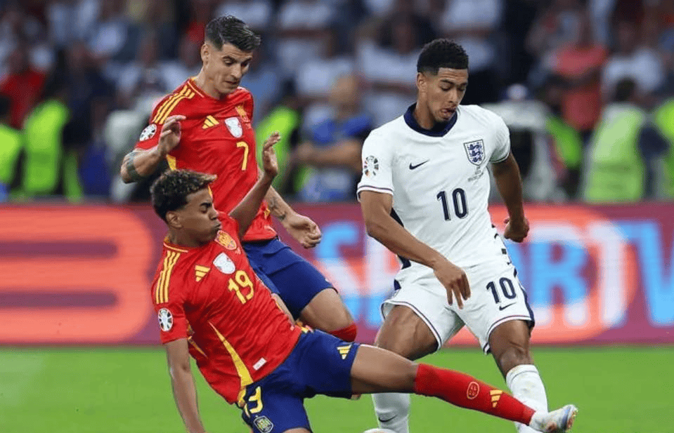 凯恩连续七场比赛得分超过比分优势明显，西班牙队挑战极限！的简单介绍