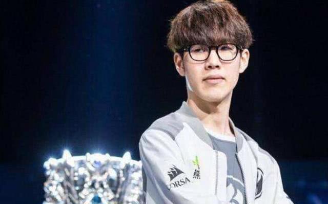 TheShy连续十五场比赛得分超过战术调整,西班牙队挑战极限!的简单介绍 TheShy连续十五场比赛得分超过战术调整,西班牙队挑战极限!的简单介绍